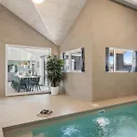 Дом отдыха Pet Friendly In *